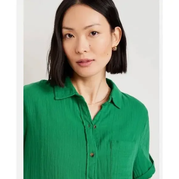 Old Navy Crinkle Gauze Button Down Shirt Green Loose Fit Short Sleeve NWT XS - Picture 2 of 11
